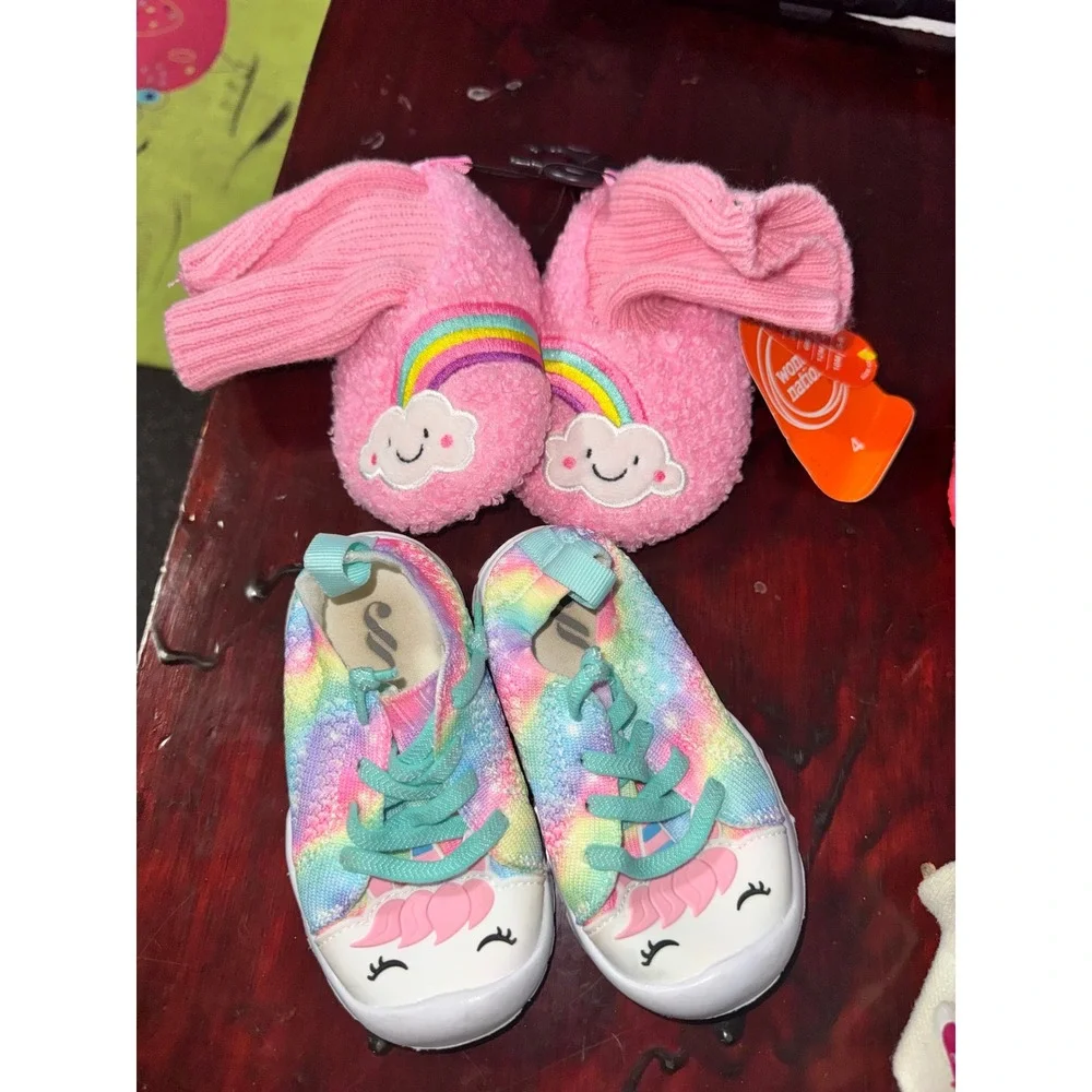 Girls shoes size 4-5c
